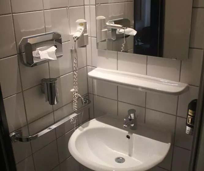 Standard-huone, Milde