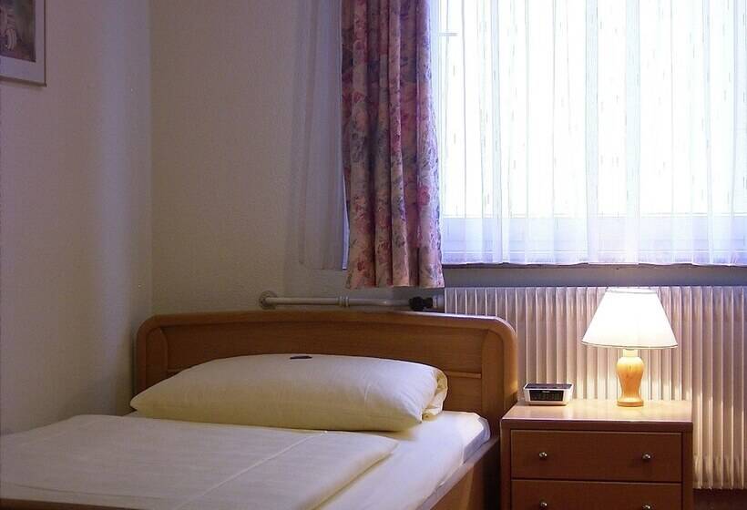 غرفة قياسية فردية, Restaurant Bockshaut