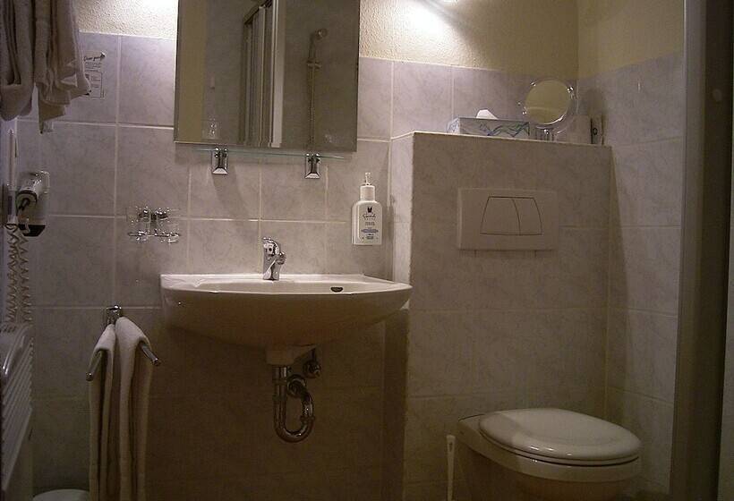 غرفة قياسية, Restaurant Bockshaut