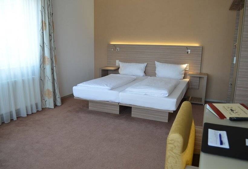 Номер Стандарт, Restaurant Itzumer Paß