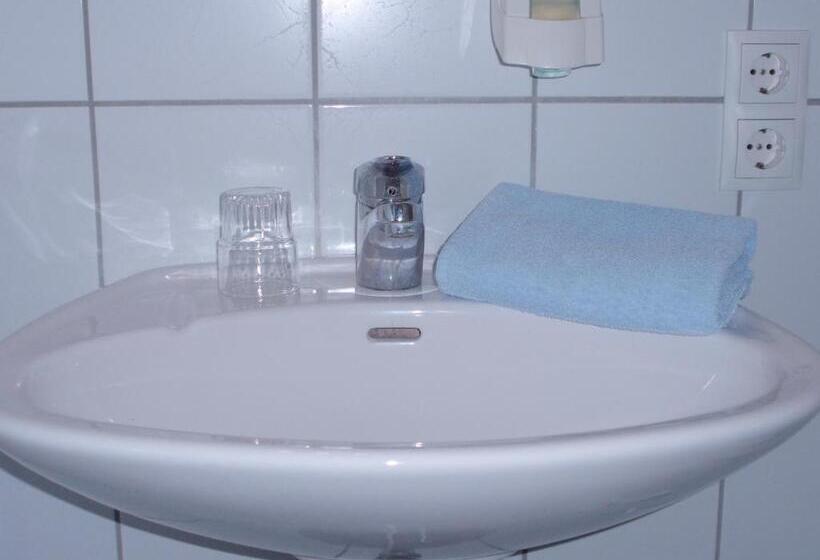 스탠다드 룸, Restaurant Zur Pfanne