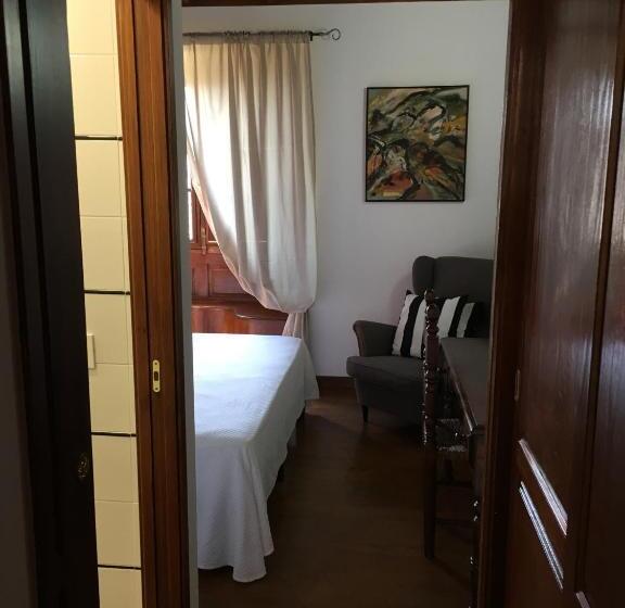 标准间, Rural Ibo Alfaro Offline