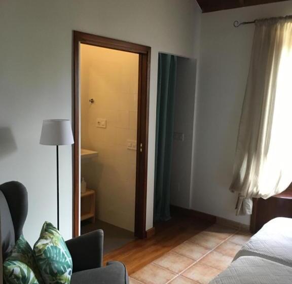 经济房, Rural Ibo Alfaro Offline