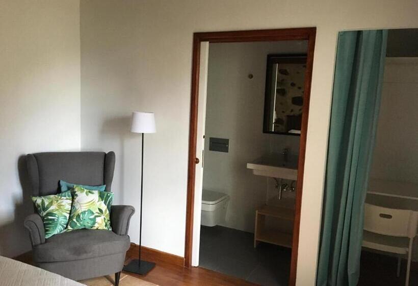 经济房, Rural Ibo Alfaro Offline