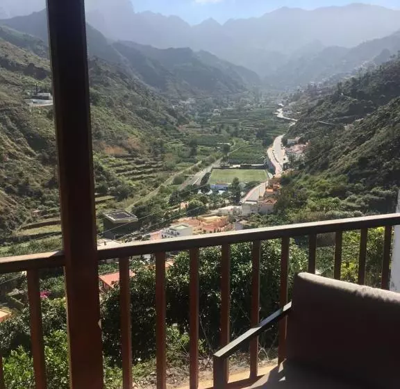 اتاق لوکس با بالکن و چشمانداز دریا, Rural Ibo Alfaro Offline