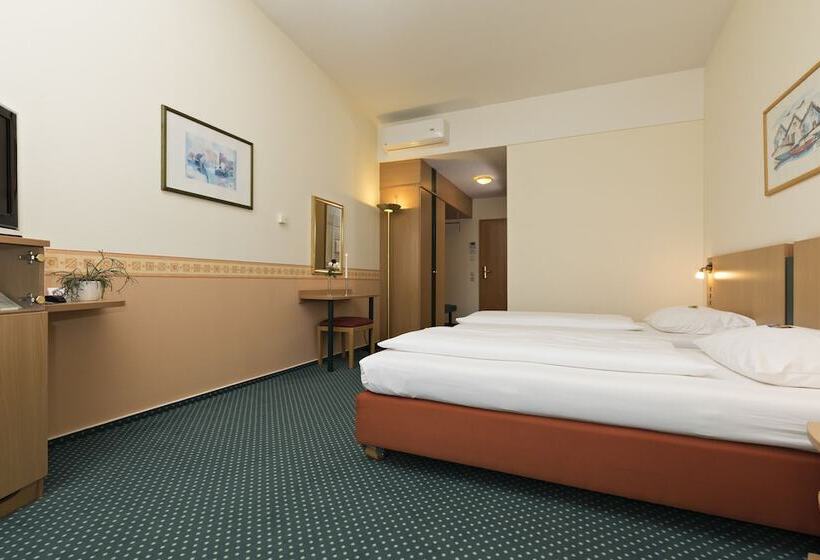 Quarto standart individual, Schwarzwaldhotel Gengenbach