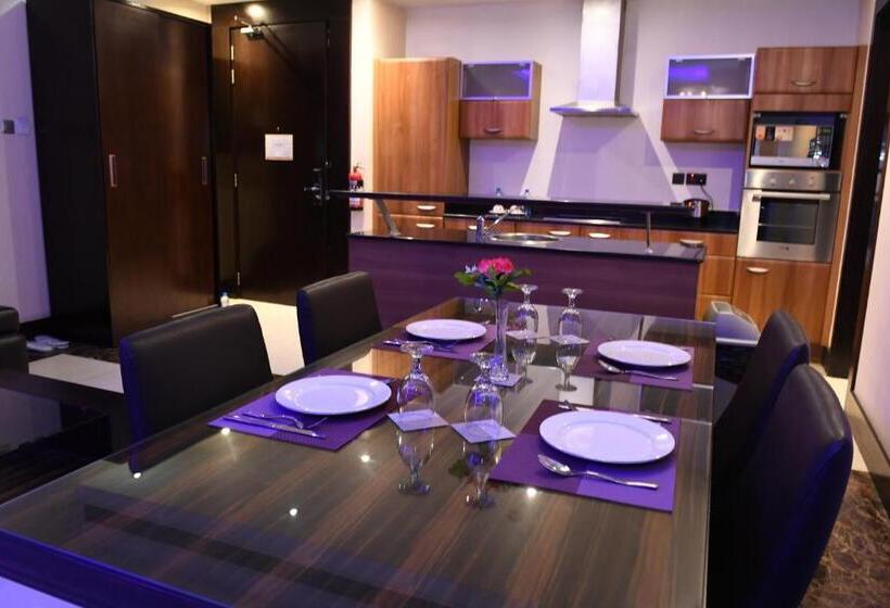 استودیوی استاندارد, Ista Suites Seef