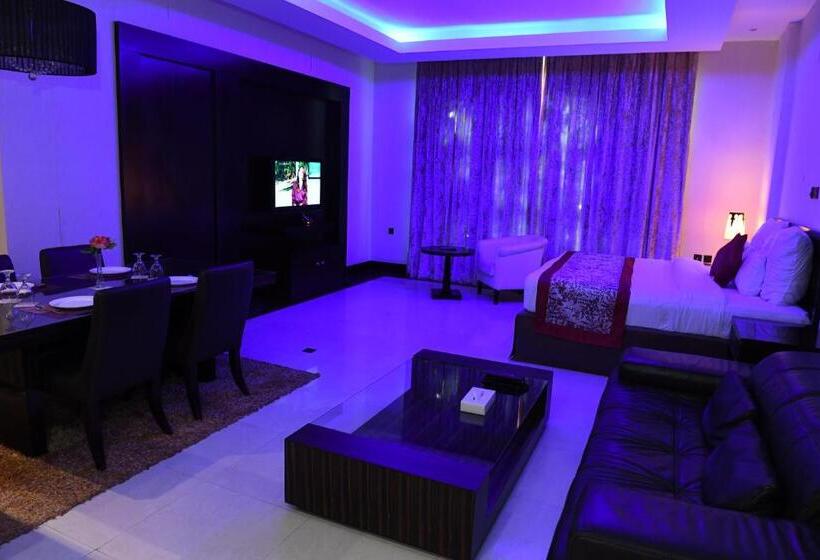 استودیوی استاندارد, Ista Suites Seef