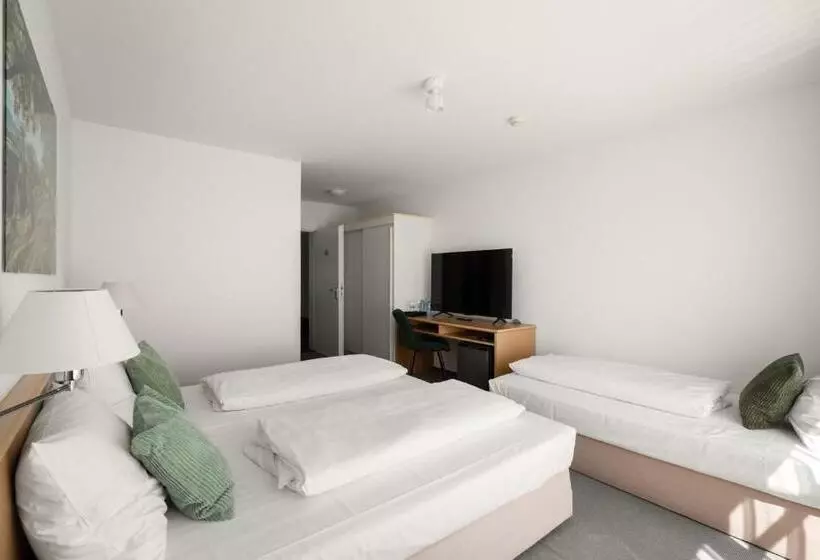 اتاق استاندارد سه نفره, Kirchers Park & Wellnesshotel Kaiserstuhl