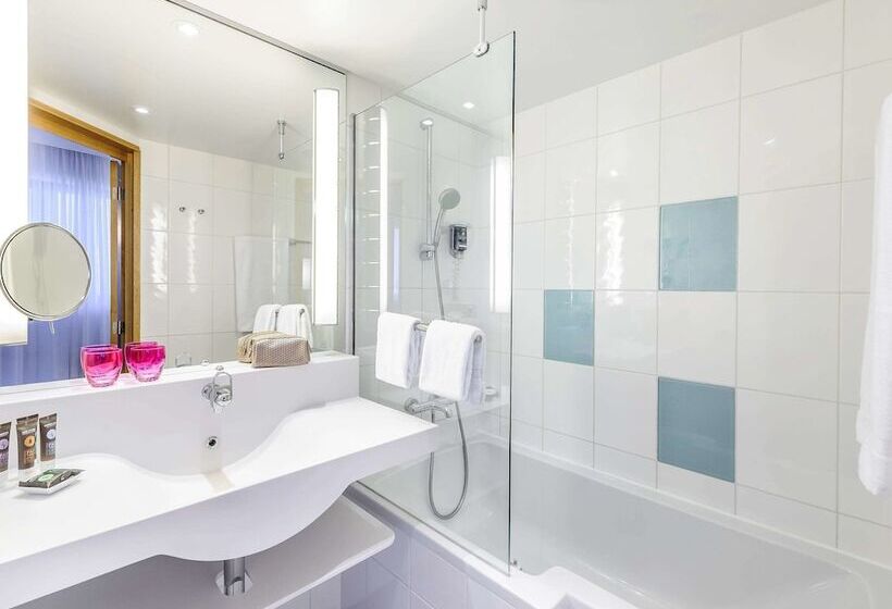 Номер Стандарт, Novotel München Airport Newly Renovated