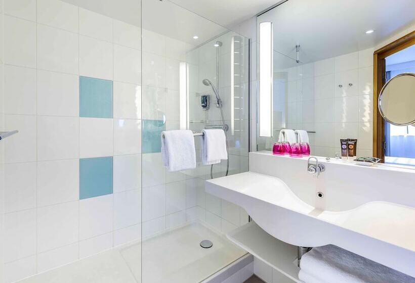 Номер Стандарт, Novotel München Airport   Newly Renovated