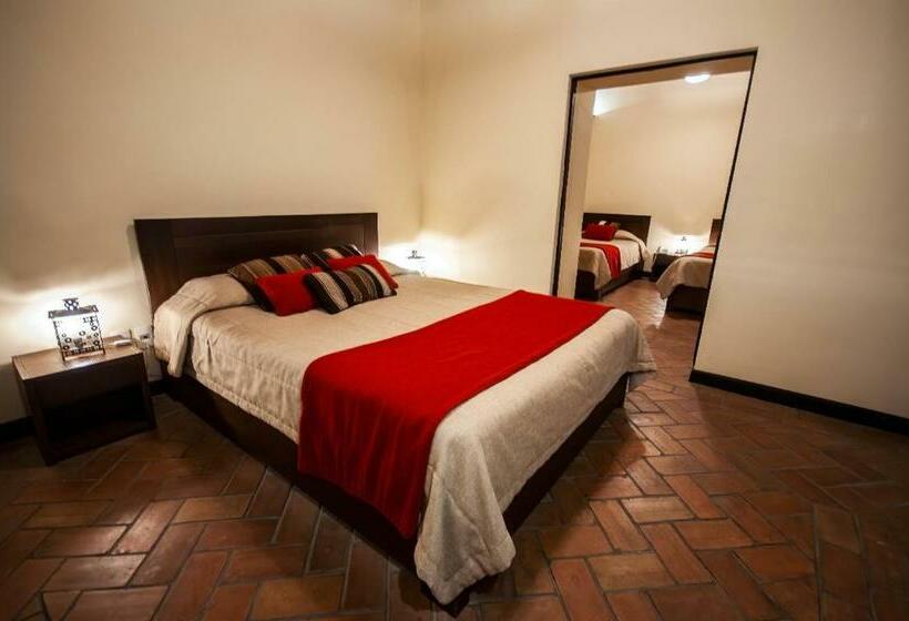 اتاق خانوادگی, Naira