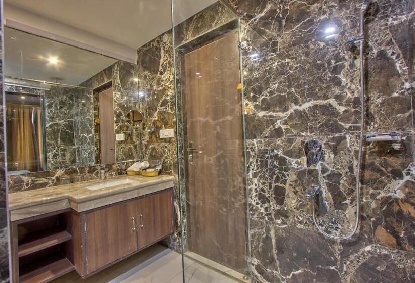 اتاق لوکس, Woodrock Luxury Boutique