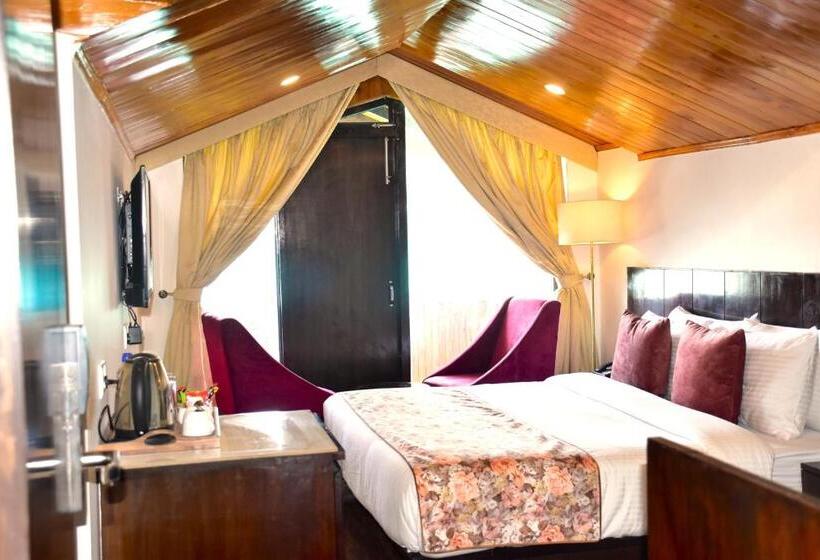 Habitaci�n Est�ndar Abuhardillada, Woodrock Luxury Boutique