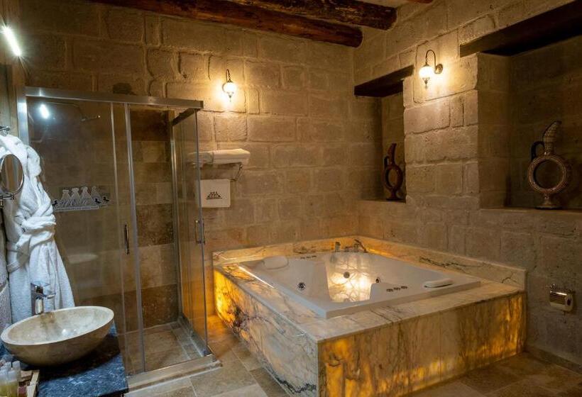 디럭스 룸, Underground Cave Suites