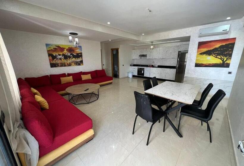 آپارتمان 2 خوابه, Casa Beach