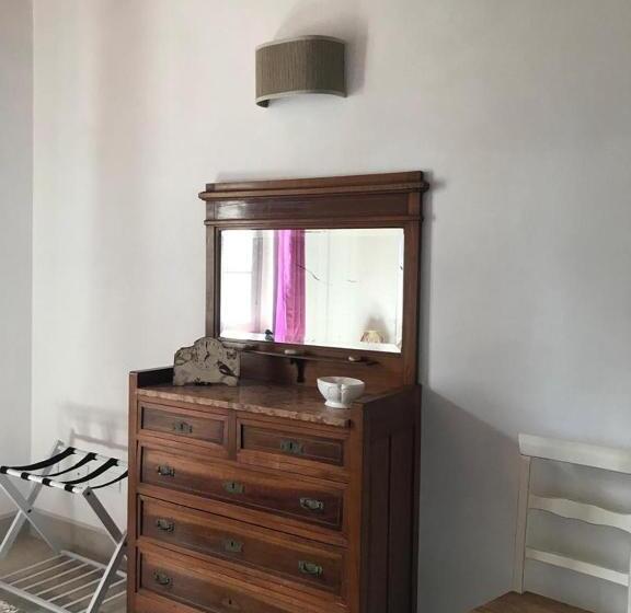 דירת חדר בקומת קרקע, Country B&b Corniola