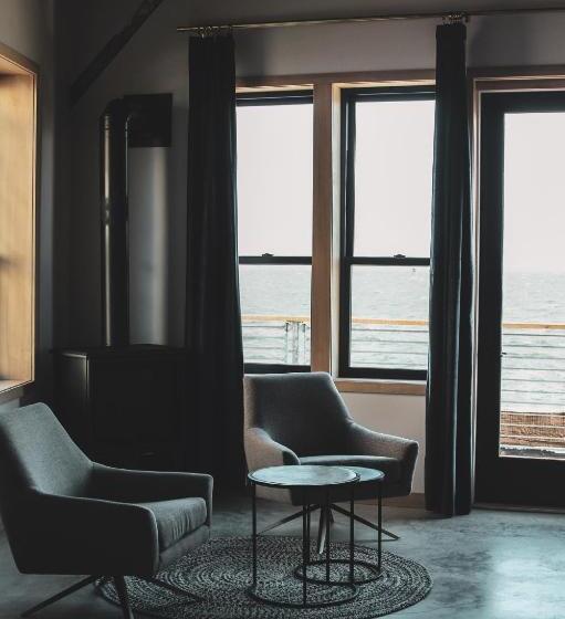 Люкс Кровать Кинг, Bowline