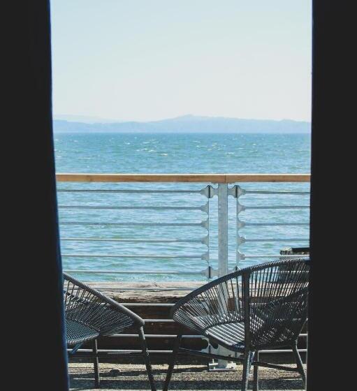 Люкс Кровать Кинг, Bowline