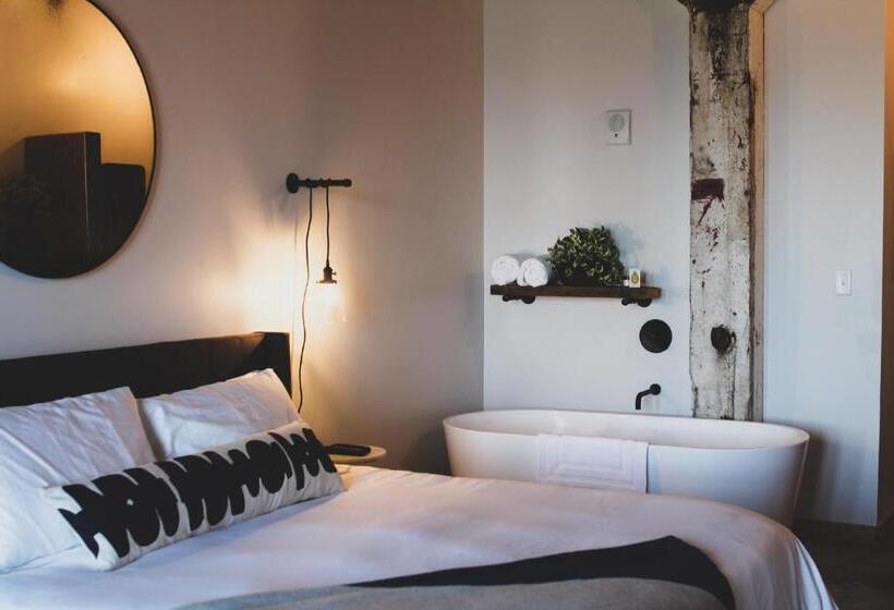 Люкс Кровать Кинг, Bowline