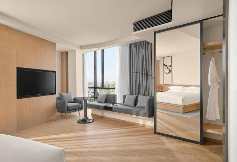 اتاق لوکس با تخت بزرگ, Fairfield By Marriott South Binh Duong