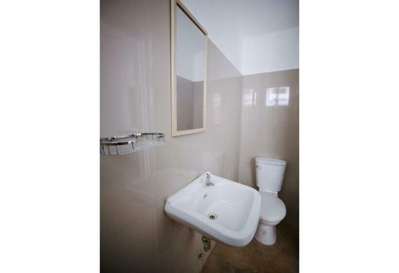 スタンダードルーム, Oyo 789 Abn Residences