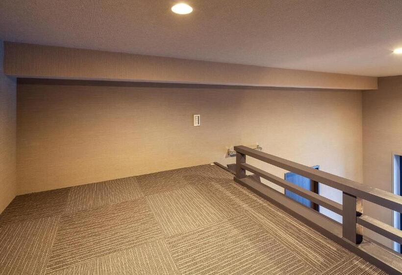 Номер Deluxe, Suite Hiroshima Hakushima