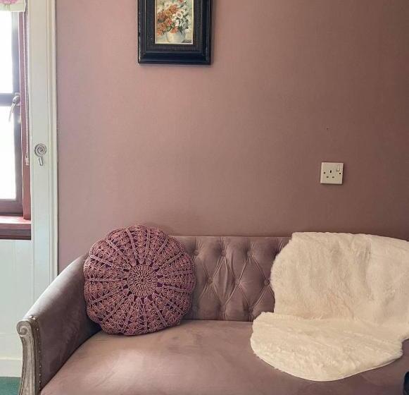 Номер Стандарт, The Dornie