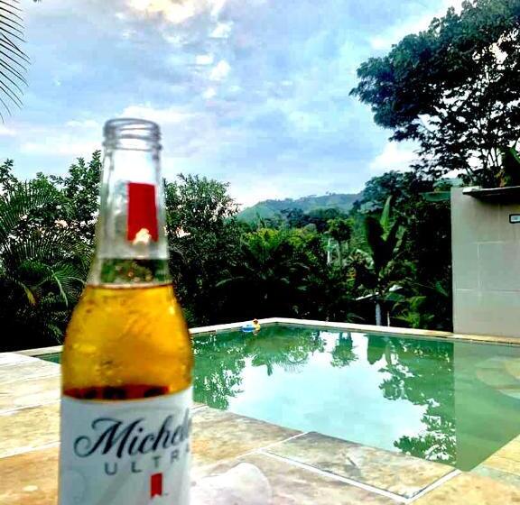 غرفة قياسية مطلة على الجبل, Waterfall El Paraíso   Cabañas, Jacuzzi, Piscina Y Cascada En Medio De La Naturaleza