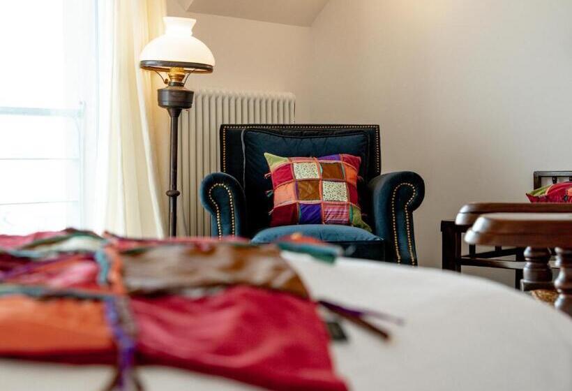 سوییت با چشم‌انداز دریا, Ma Ripoz B&b