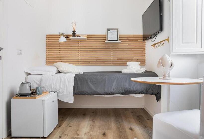 חדר סטנדרט יחיד, Bari Landlord 8 Cathedral View With Self Check In