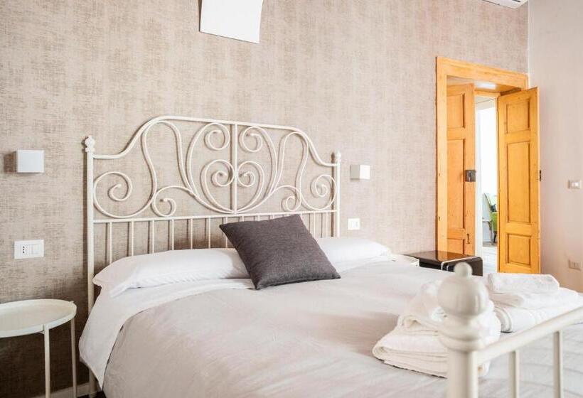 סוויטה עם נוף לעיר, Bari Landlord 8 Cathedral View With Self Check In