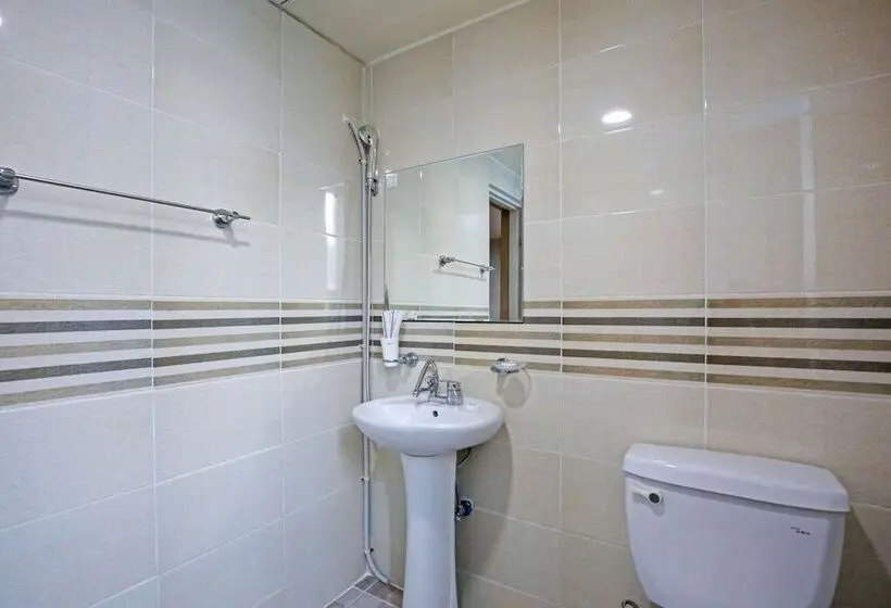 اتاق خانوادگی, Dashim Guest House