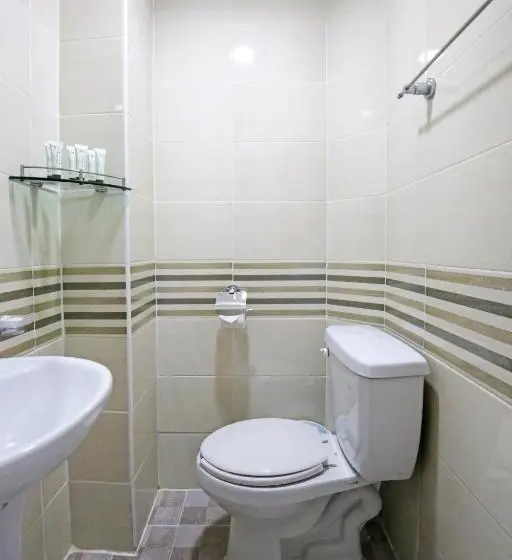 اتاق لوکس چهار تخته, Dashim Guest House