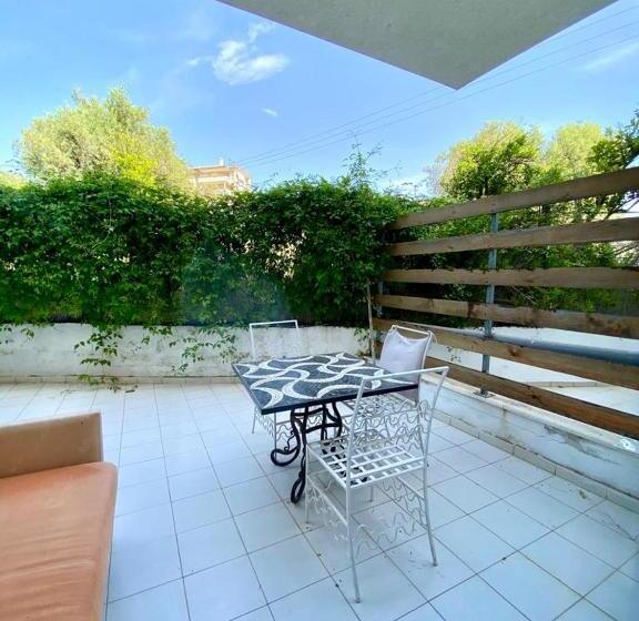 اتاق استاندارد با بالکن, The Olives Terrace Residences