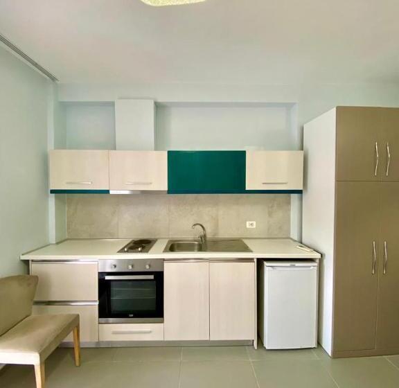 اتاق استاندارد با بالکن, The Olives Terrace Residences