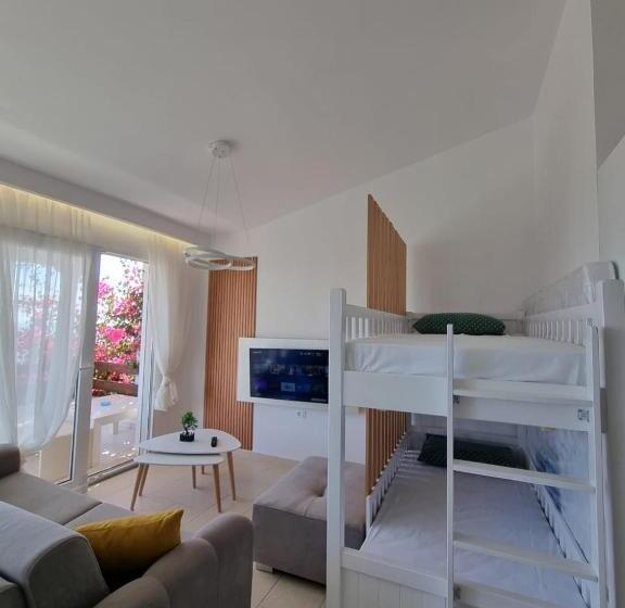 آپارتمان 1 خوابه با چشم‌انداز استخر, The Olives Terrace Residences