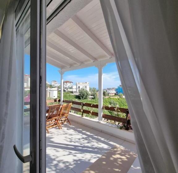 آپارتمان 1 خوابه با چشم‌انداز استخر, The Olives Terrace Residences