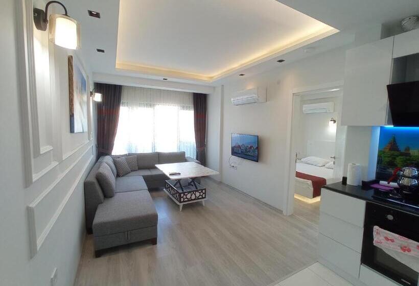 Apartamento 1 Dormitório com Sacada, World Cities Residence