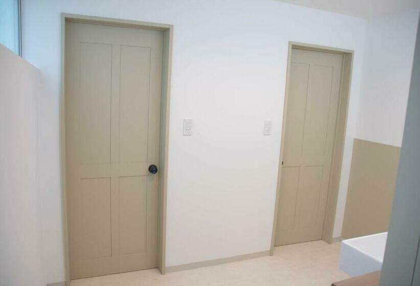 バス共有のスタンダードルーム, 50歳以下限定   チェックイン15 18時のみ可能      出雲大社 徒歩5分   Hareilo Sevens Hostel