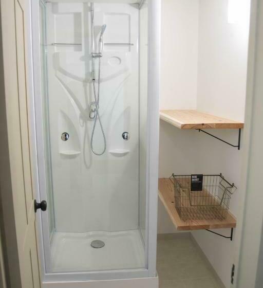 バス共有のスタンダードルーム, 50歳以下限定   チェックイン15 18時のみ可能      出雲大社 徒歩5分   Hareilo Sevens Hostel