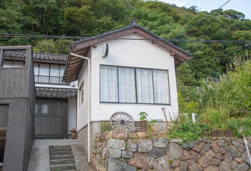 バス共有のスタンダードルーム, 50歳以下限定   チェックイン15 18時のみ可能      出雲大社 徒歩5分   Hareilo Sevens Hostel