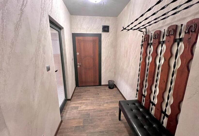 デラックスの４人部屋, хотел антик