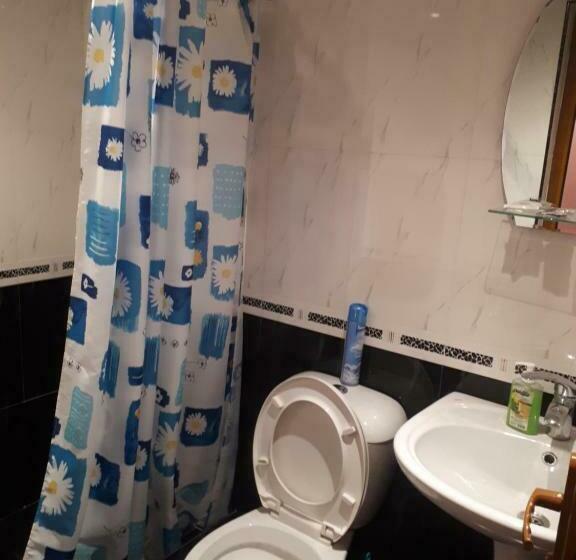 اتاق استاندارد, Gah