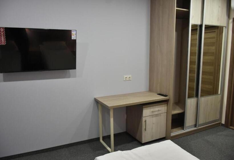 Quarto Estandar, Park