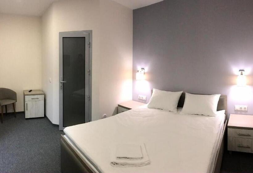 חדר אקונומי, Park