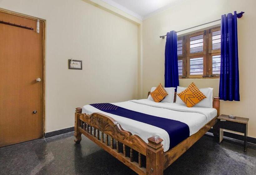 Номер Стандарт Трехместный, Spot On 77346 H K Residency