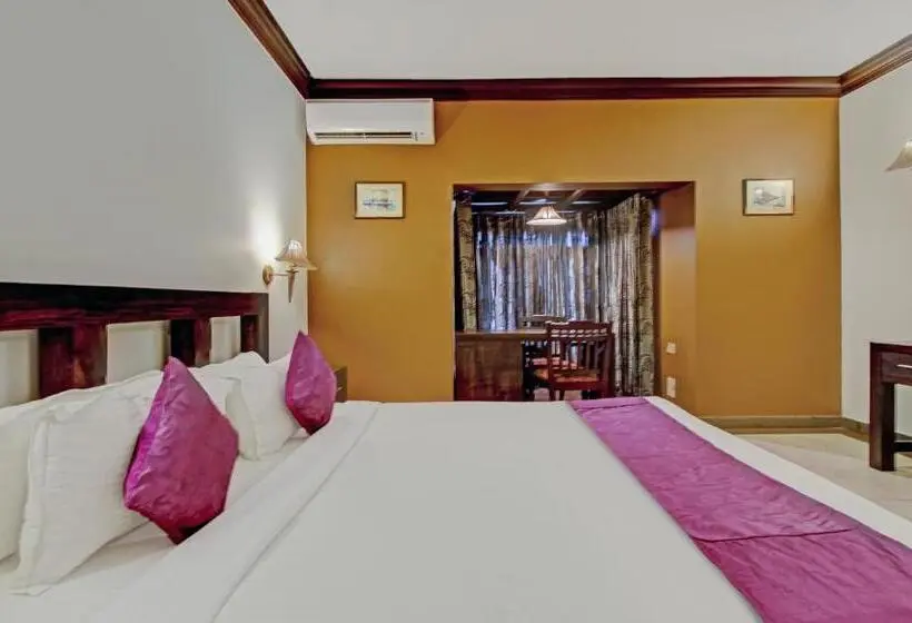 デラックスルーム, Treebo Premium Travancore Palace Cherthala