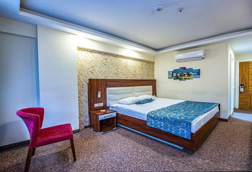 标准间, Madi Otel