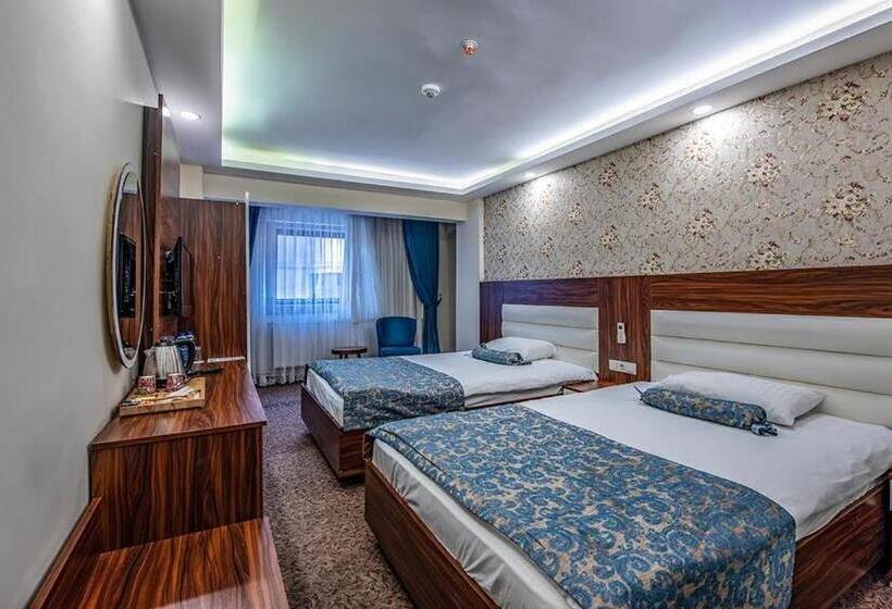 标准间, Madi Otel